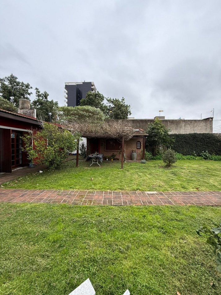 Casa con Lote para Desarrollo Inmobiliario - Excelente Oportunidad para Constructores