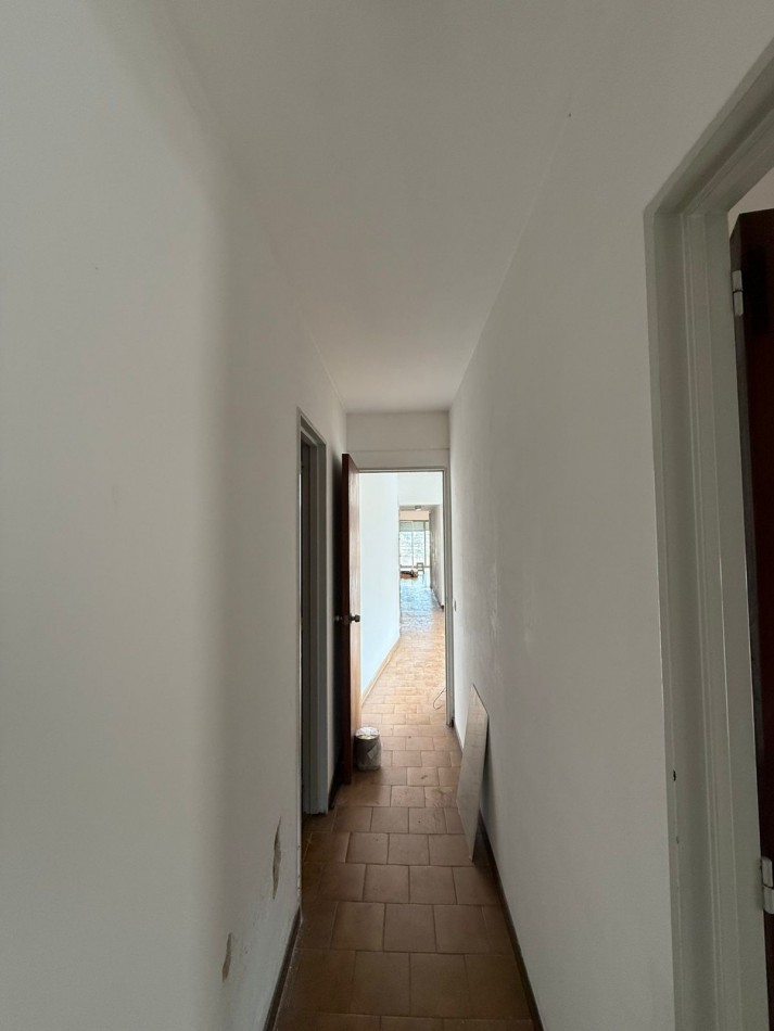 Departamento de 3 Ambientes en Alquiler con Cochera