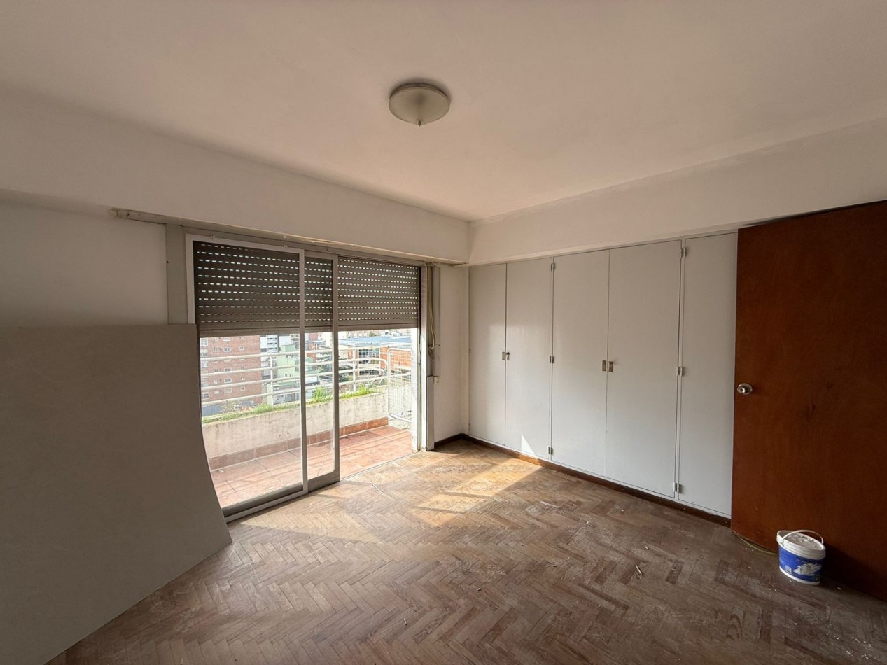 Departamento de 3 Ambientes en Alquiler con Cochera