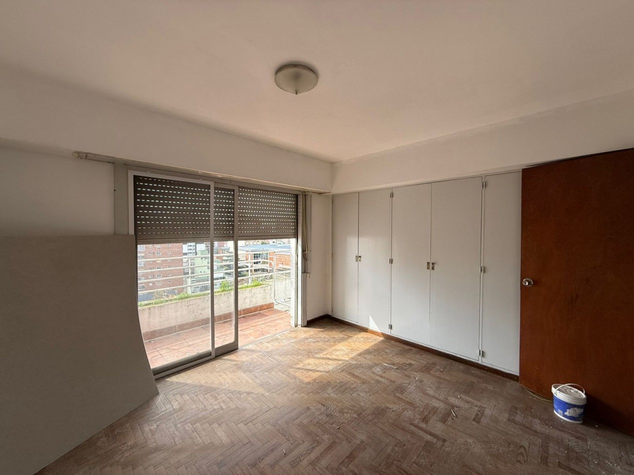 Departamento de 3 Ambientes en Alquiler con Cochera
