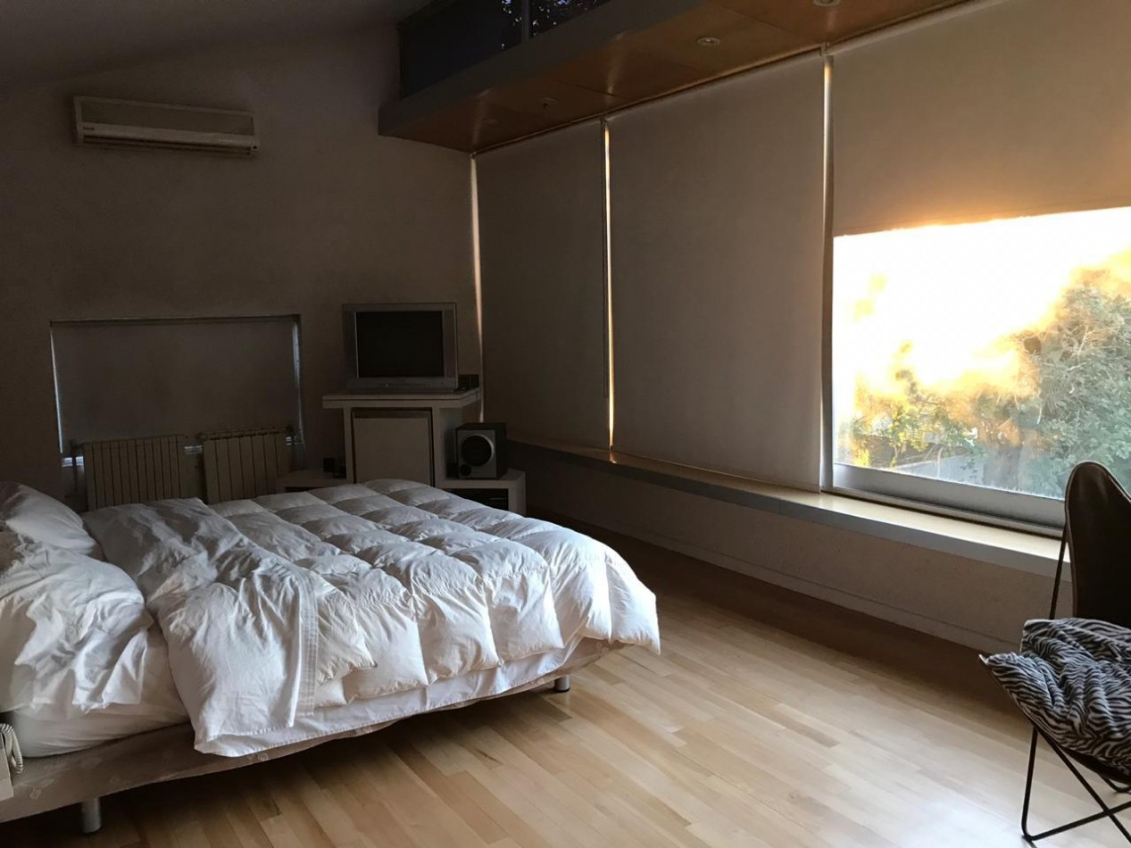 Casa en Venta en Barrio El Aleman - Amplios Ambientes y Excelente Distribucion