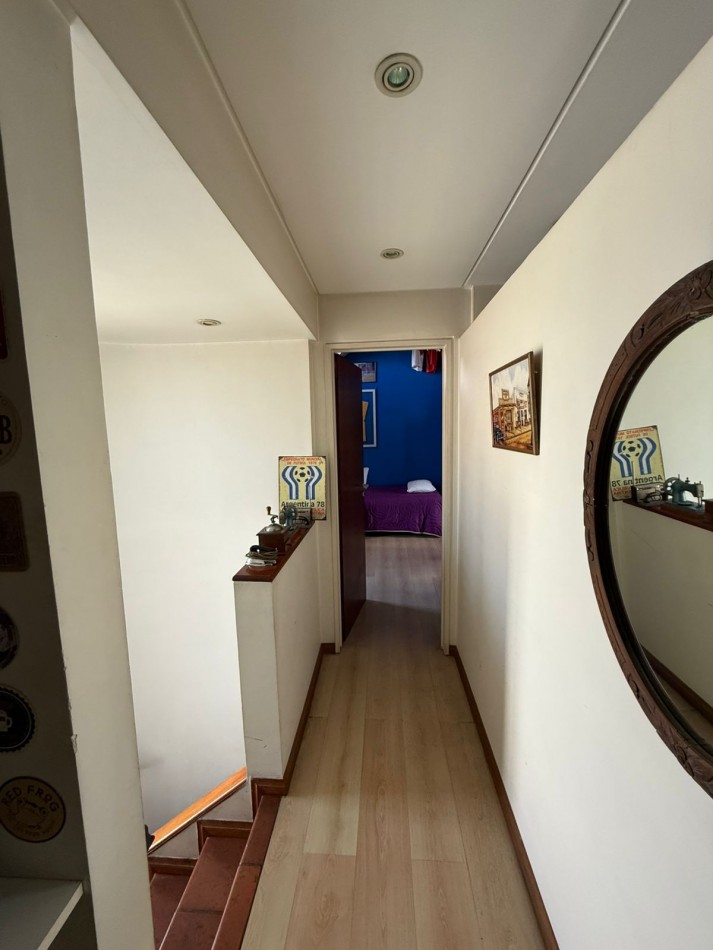 Casa en Venta en Barrio Parque Bernal - Amplia, Funcional y con Gran Parque