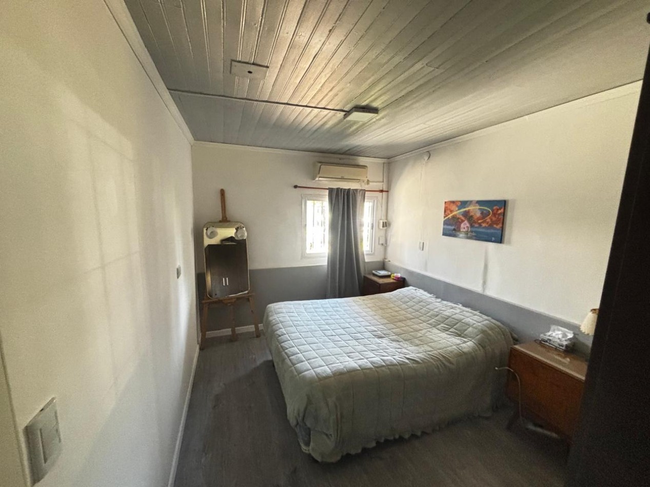 Oportunidad - Casa de 3 Ambientes sobre Amplio Lote