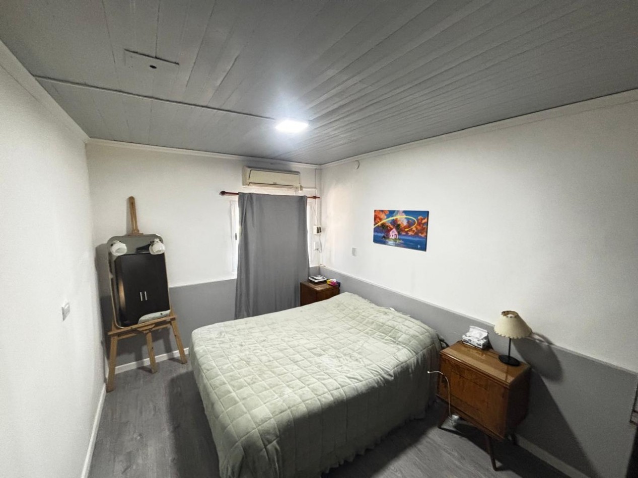 Oportunidad - Casa de 3 Ambientes sobre Amplio Lote