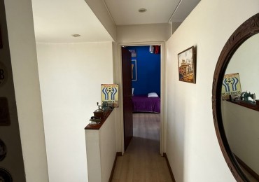 Casa en Venta en Barrio Parque Bernal - Amplia, Funcional y con Gran Parque